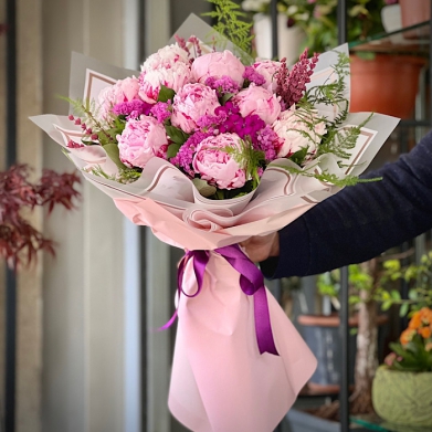 Pembe Şakayık Buketi