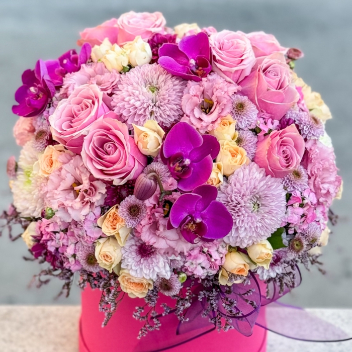 Kutuda Mevsim Çiçekleri