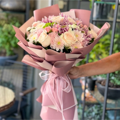 Gümüşsuyu Çiçek Buketi